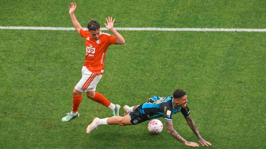 CBF admite erro em pênalti para o Grêmio no clássico Gre-Nal