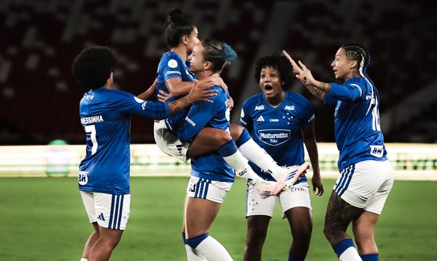 Cruzeiro vence LDU na estreia da Libertadores Feminina em Quito